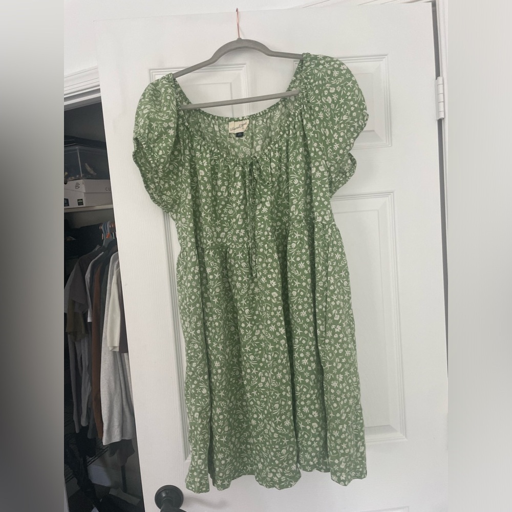 Universal thread green sundress